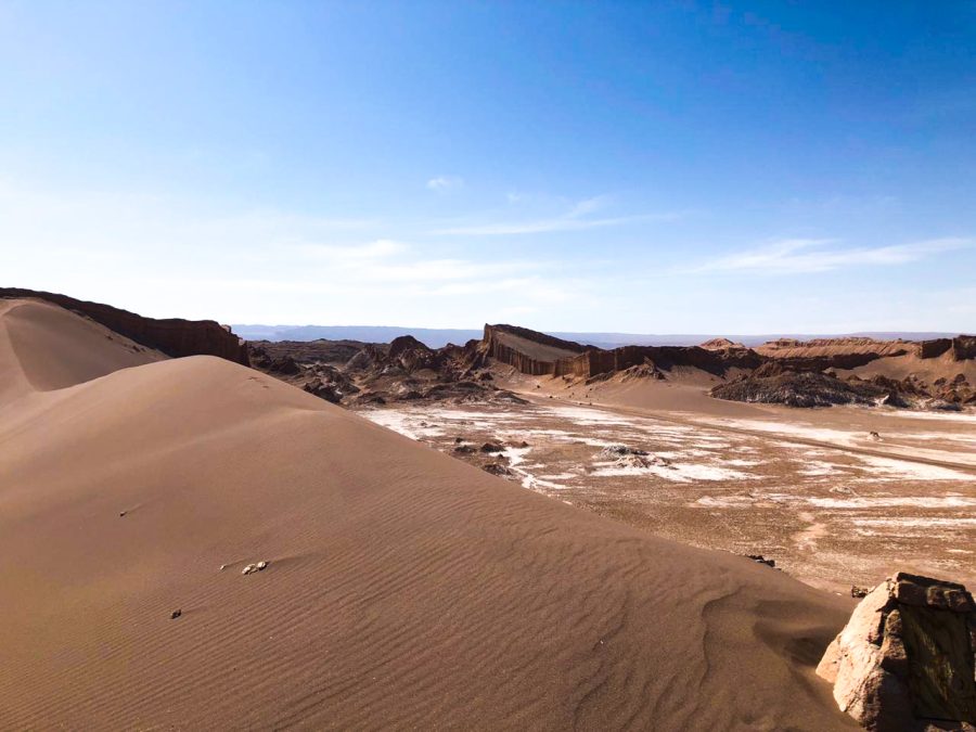 imagem do vale da lua, região desertica localizada no atacama