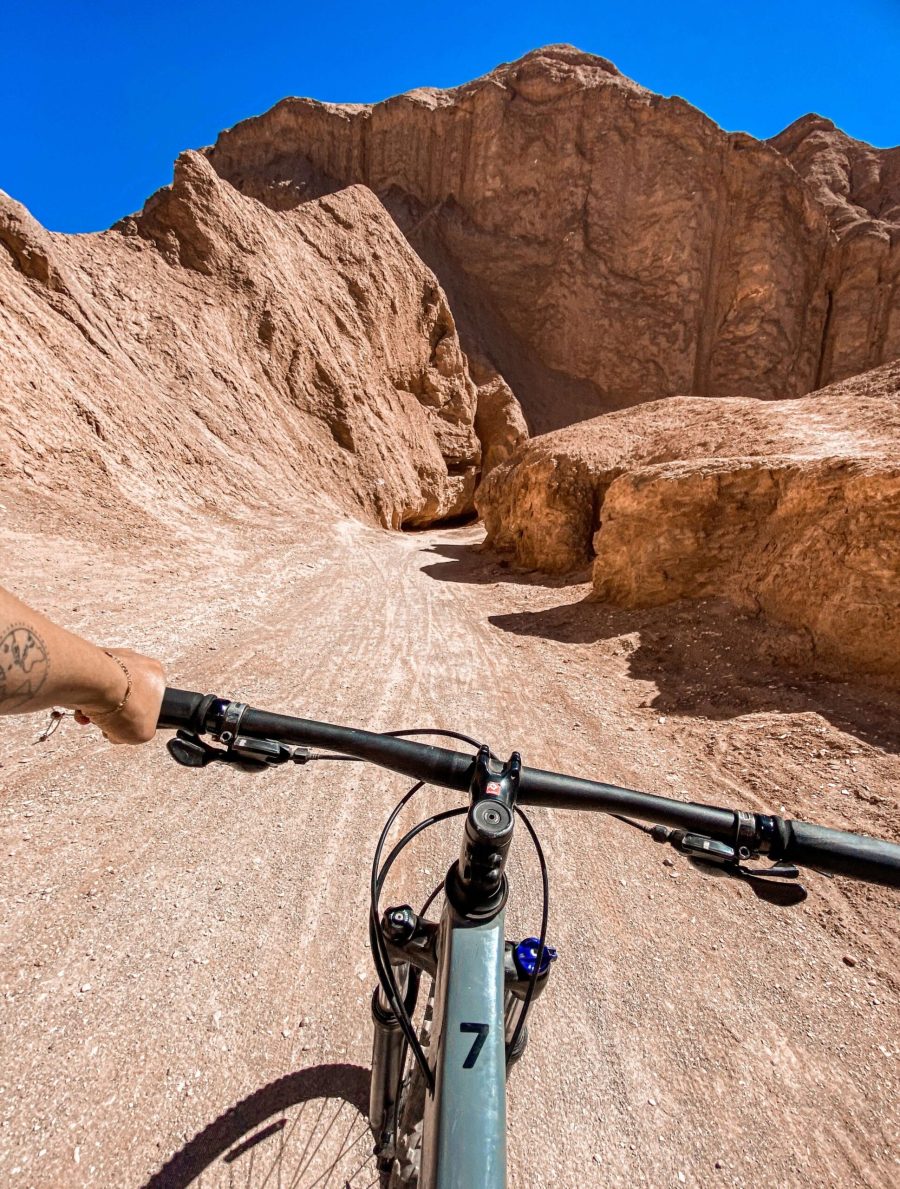 Passeio de bicicleta no Deserto do Atacama