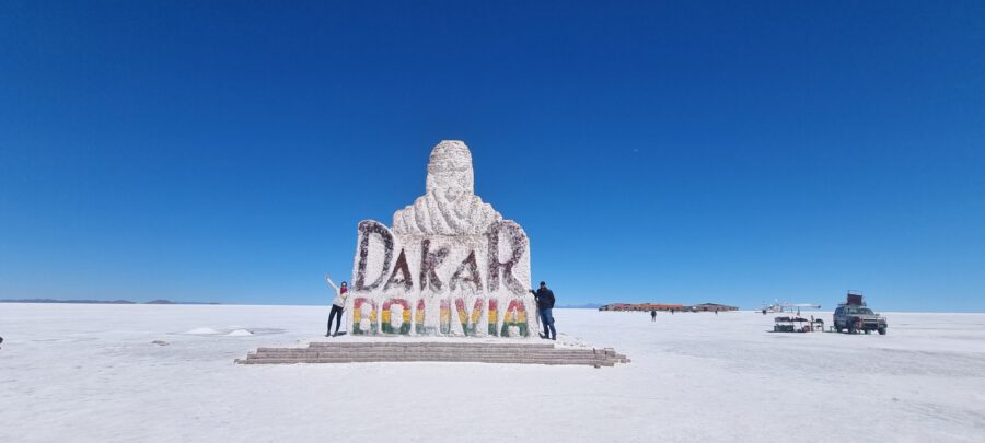 monumento Dakar no tour salar de uyuni VIP