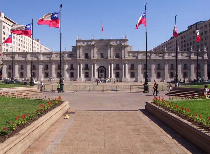 palacio de la moneda em santiago do chile
